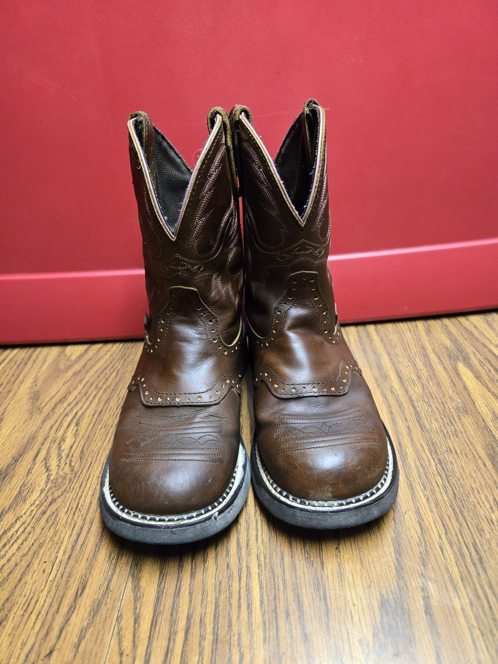 Justin Boots Brown Leather Cowgirl Boots - Picture 3 of 8